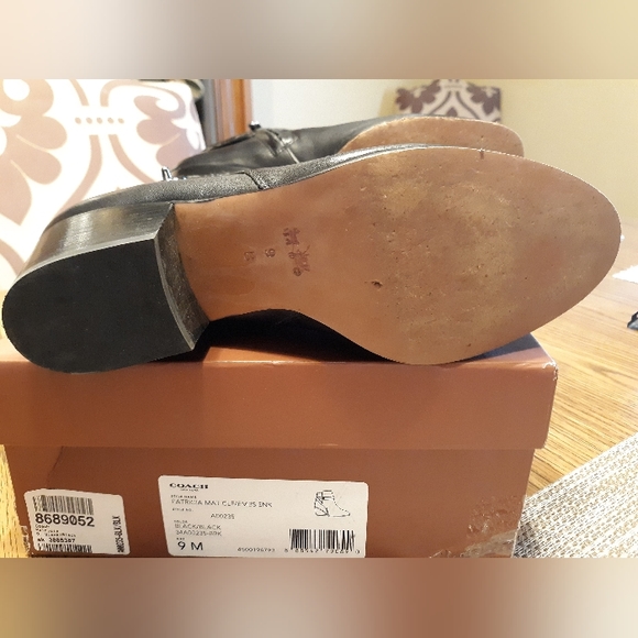 EUC Coach Patricia Leather Blk Booties 9M - Picture 7 of 16